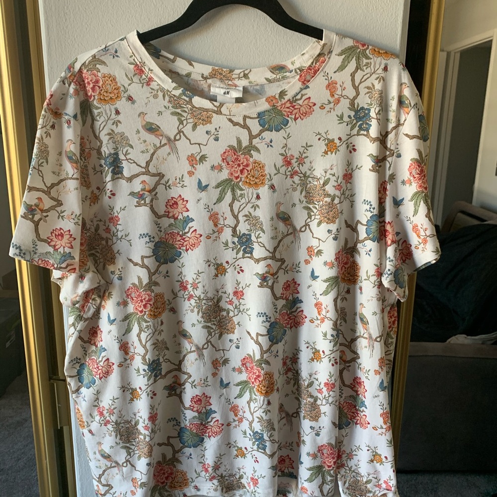 H&M botanical print short sleeve T-shirt